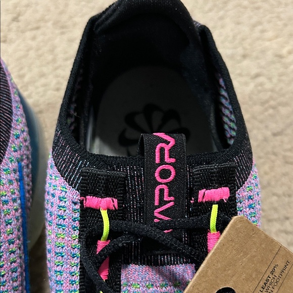 NWT Nike Air VaporMax Flyknit 8.5 womens - Picture 7 of 8